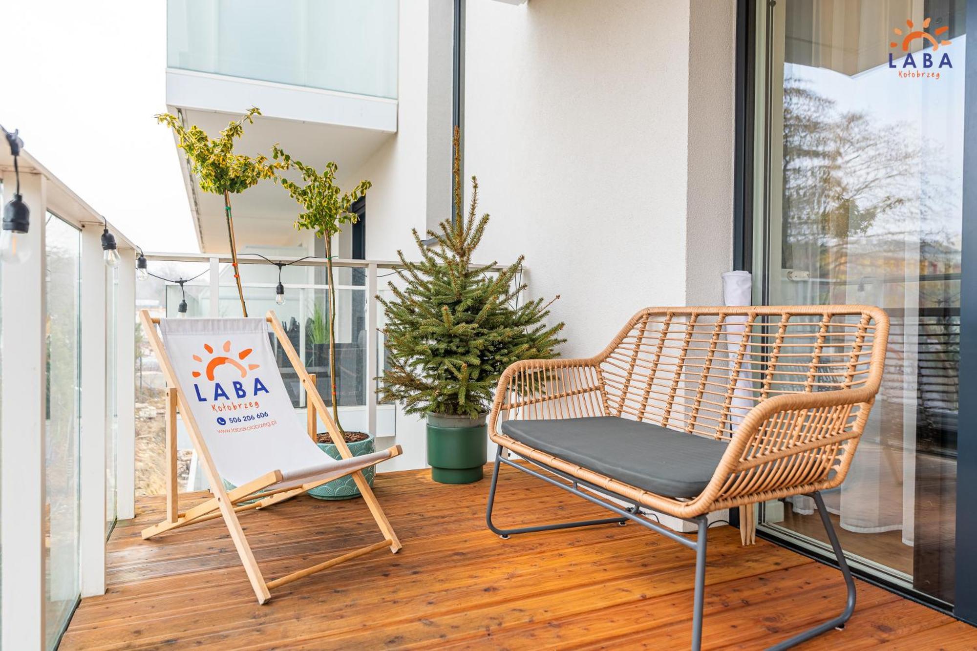 Laba Kolobrzeg Apartamenty Kollataja Z Parkingiem Kültér fotó
